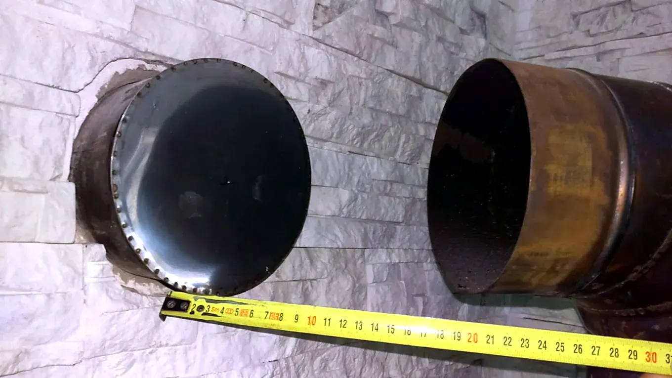 Connecting a flue